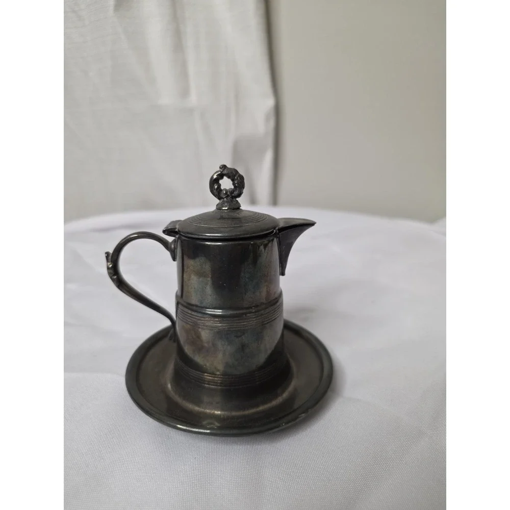 Marion Plate Co. Antique Quadruple plate syrup pitcher with attached tray
